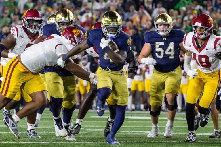 Coaches Poll: Notre Dame among teams on rise after Week 10 upsets