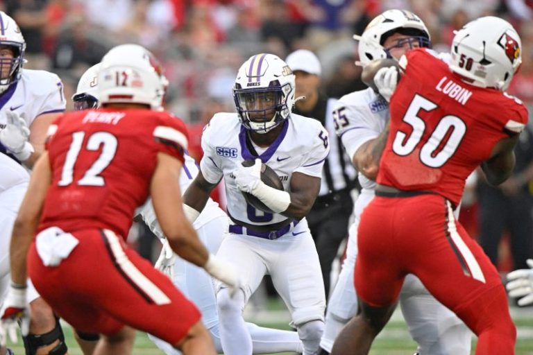 James Madison needs chaos to make field after latest CFP rankings