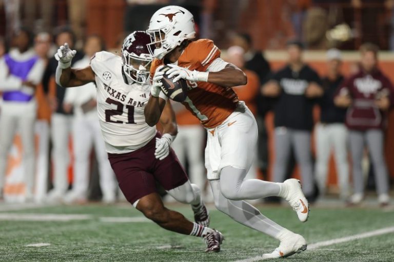 Texas beating Texas A&M leads Friday’s college football winners, losers