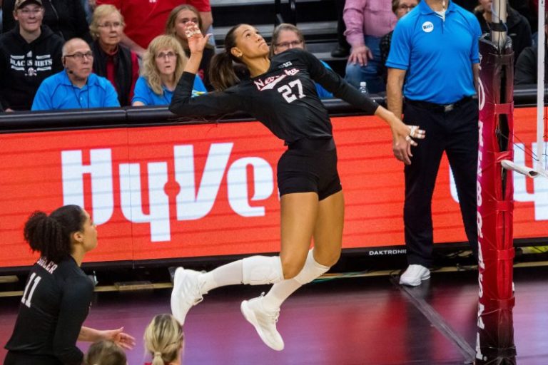 2025 NCAA volleyball tournament live updates: Bracket, schedule, scores