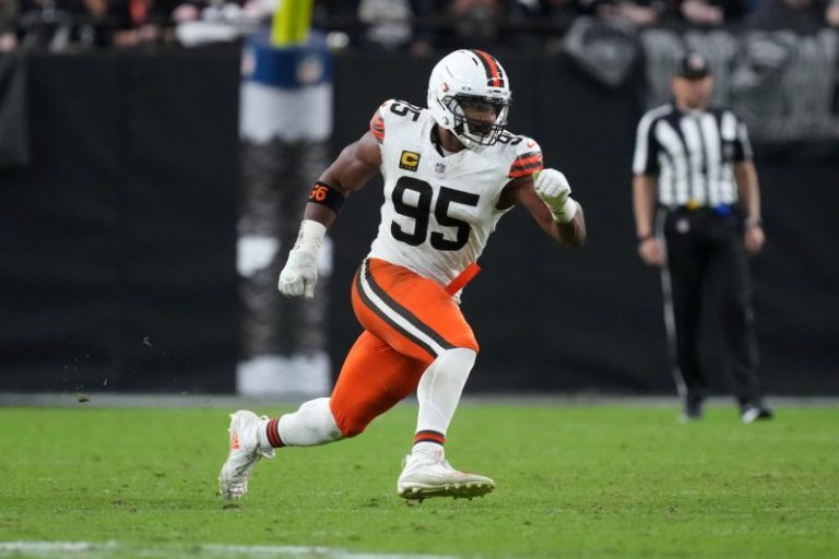 Myles Garrett vs. history: Can Browns’ star break NFL sack record?