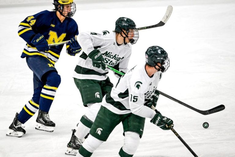 Michigan schools duke it out atop men’s college hockey rankings