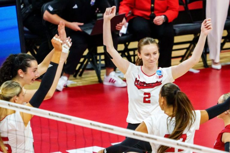 NCAA volleyball tournament Elite Eight: Schedule, scores, highlights