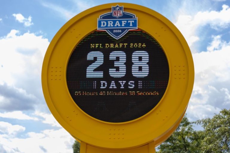 2026 NFL Draft order as Week 17 results come in