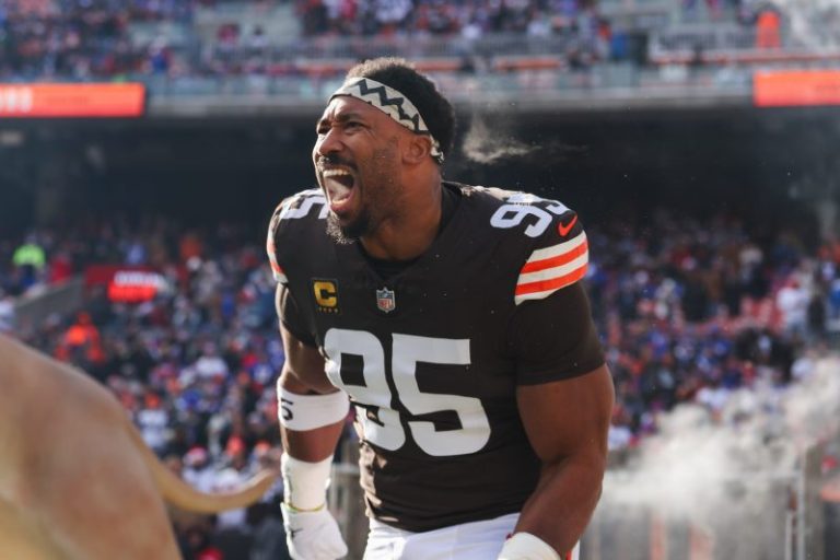 Myles Garrett creeps closer to NFL sack record, but Browns DE falls short