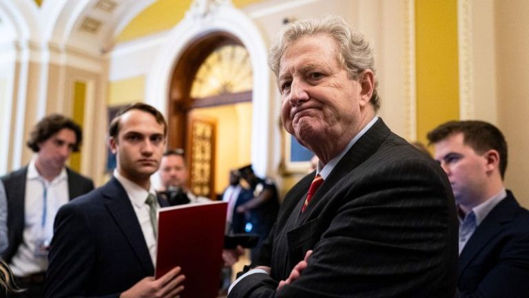 Kennedy urges GOP to restart spending battle amid soaring cost of living, warns against wasting majority