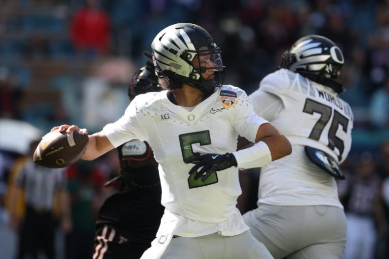 With Dante Moore returning to Oregon, how do Jets pick up the pieces?