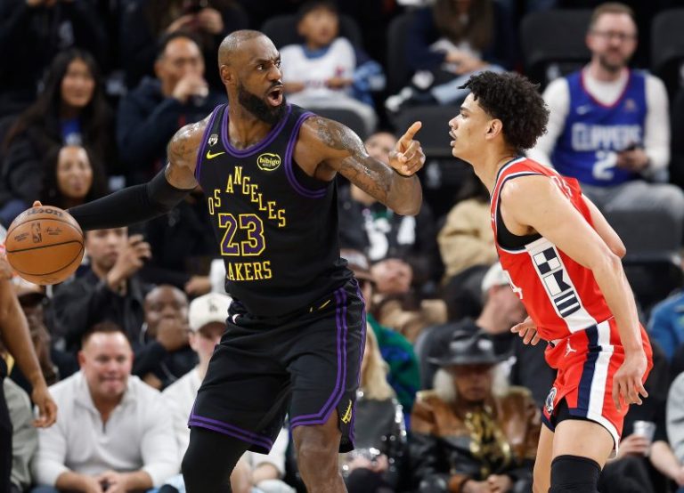 LeBron James ‘good’ with Lakers: ‘I don’t really care about articles’