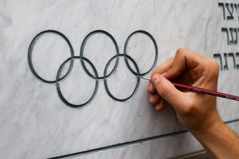 Legendary sports TV producer, Broadcasting Hall of Famer dies at 85